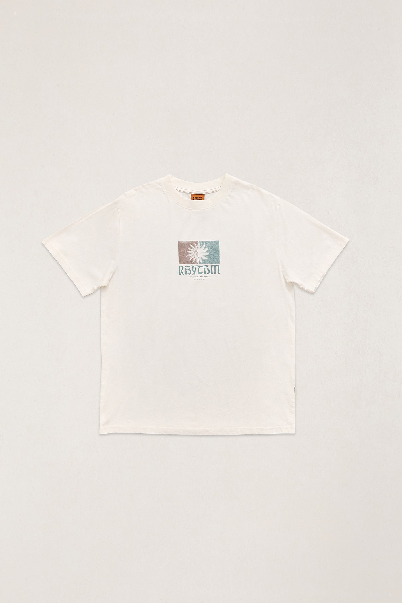 CD26M-PT17-WHT-TIDE-AND-LIGHT- 
