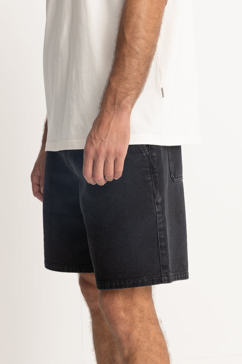 Essential Short Black Denim