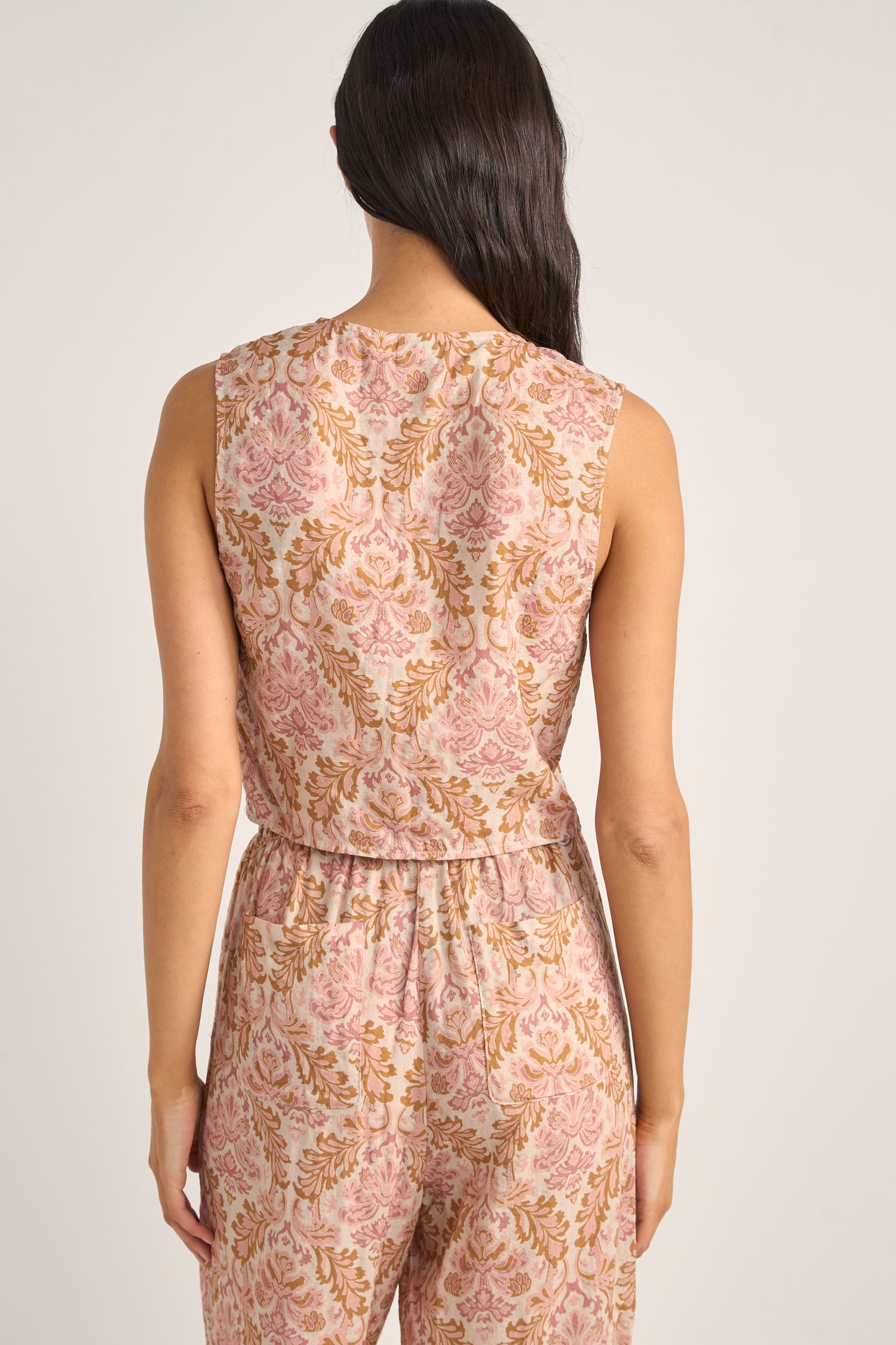 CD24W-FT09-ELLA-PAISLEY-VEST-