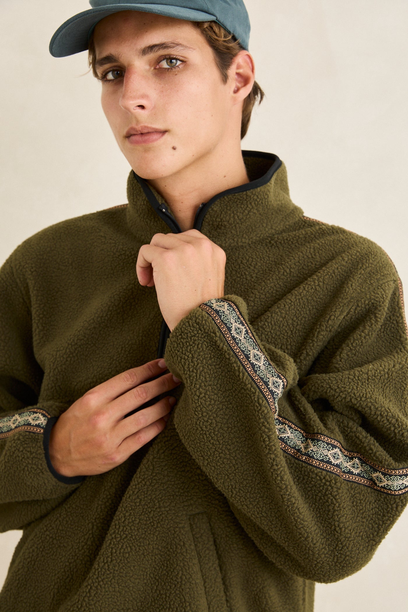 Camp Quarter Zip Sherpa Olive – Rhythm US