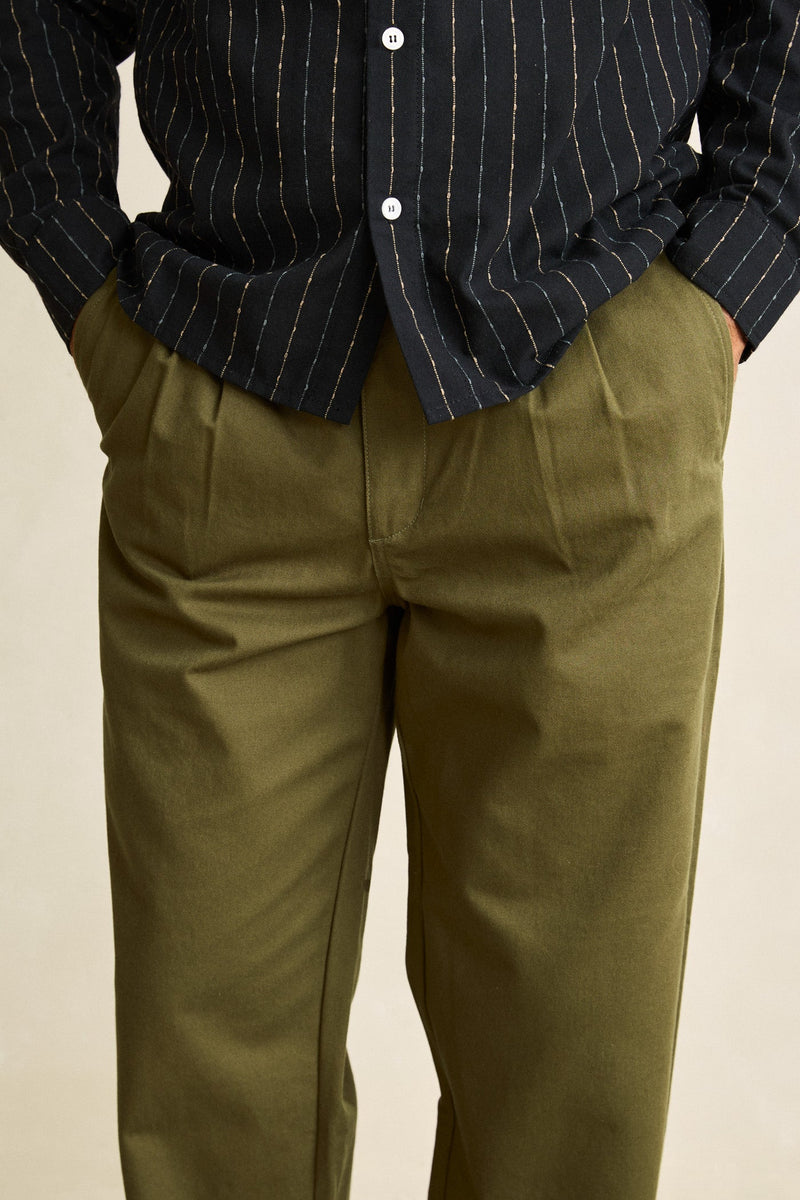 Essential Pleated Twill Trouser Olive