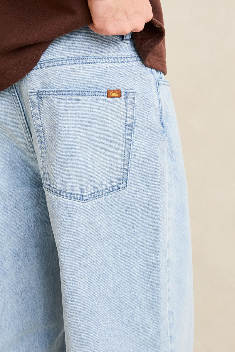 Relaxed Heavywash Jean Light Blue