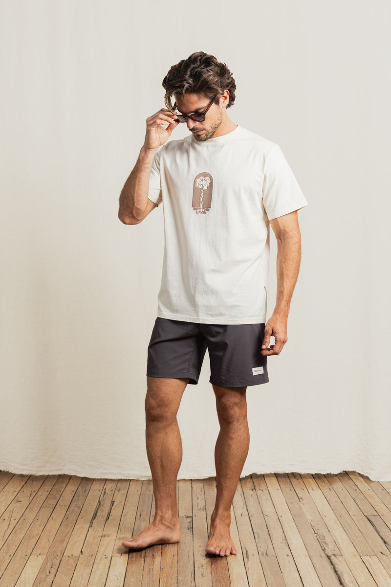 Shaken Trunk Vintage Black