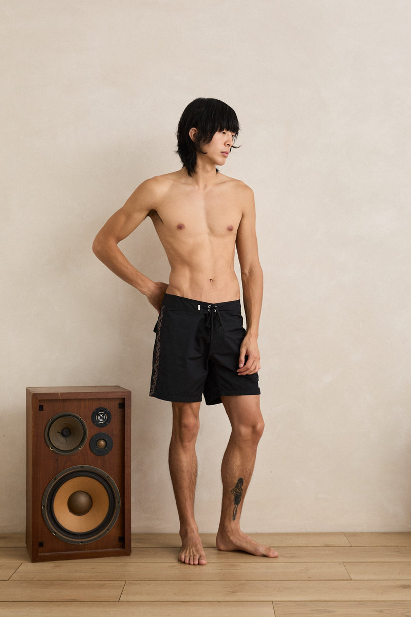 Snake Trials Trunk Black
