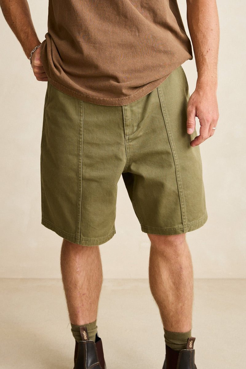 Relaxed Haight Twill Short Washed Olive