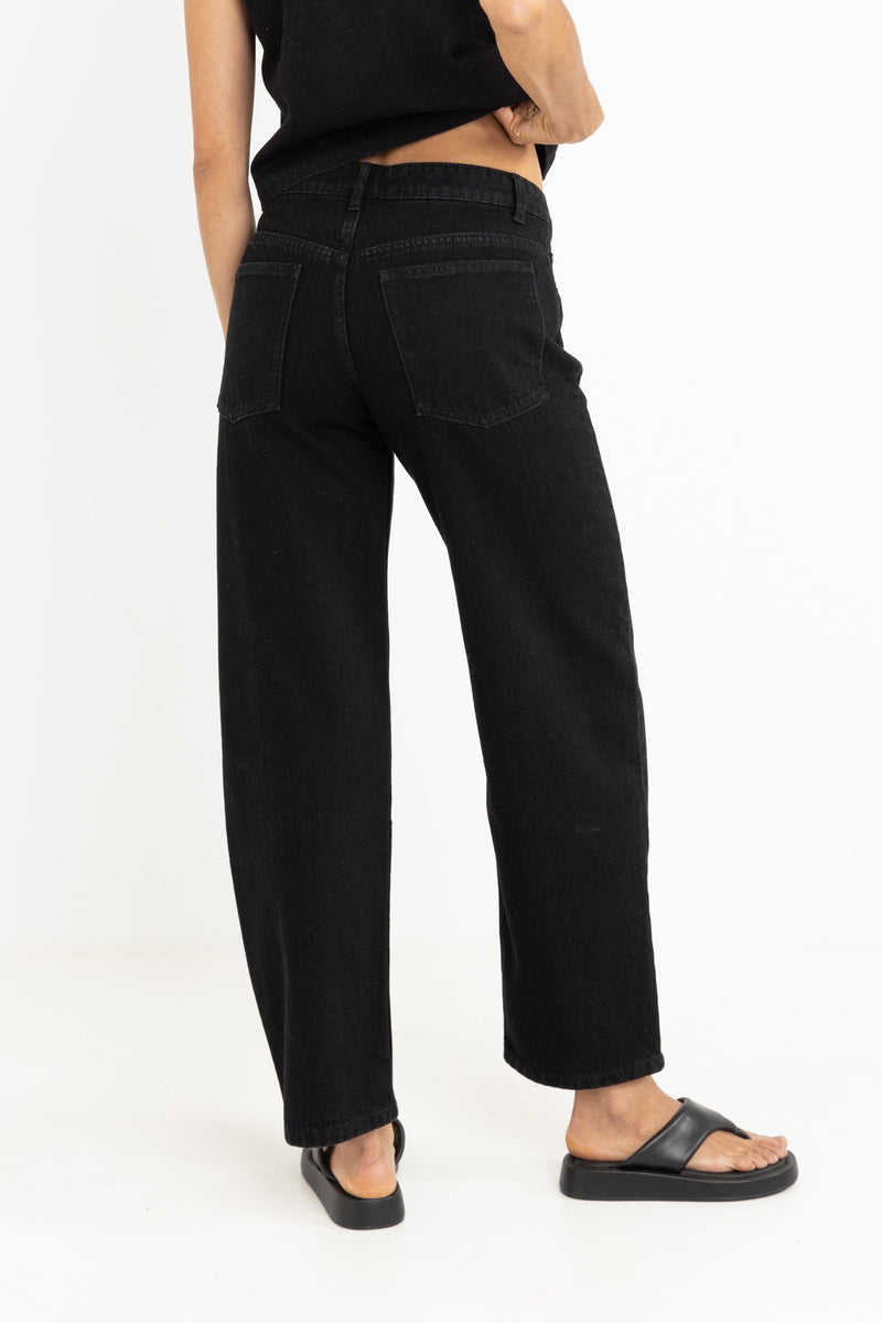 Low-Rise Barrel Denim Pant Vintage Black