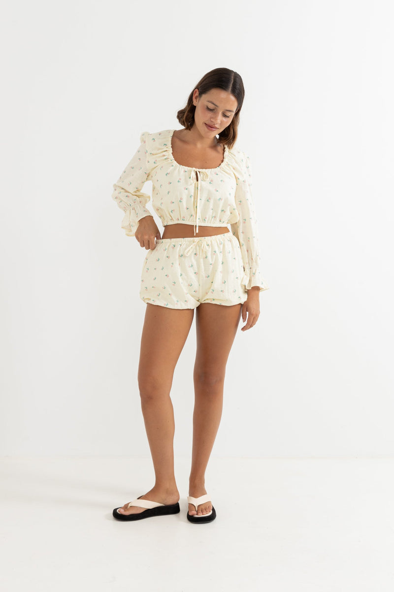 Tossed Floral Bloomer Short Natural