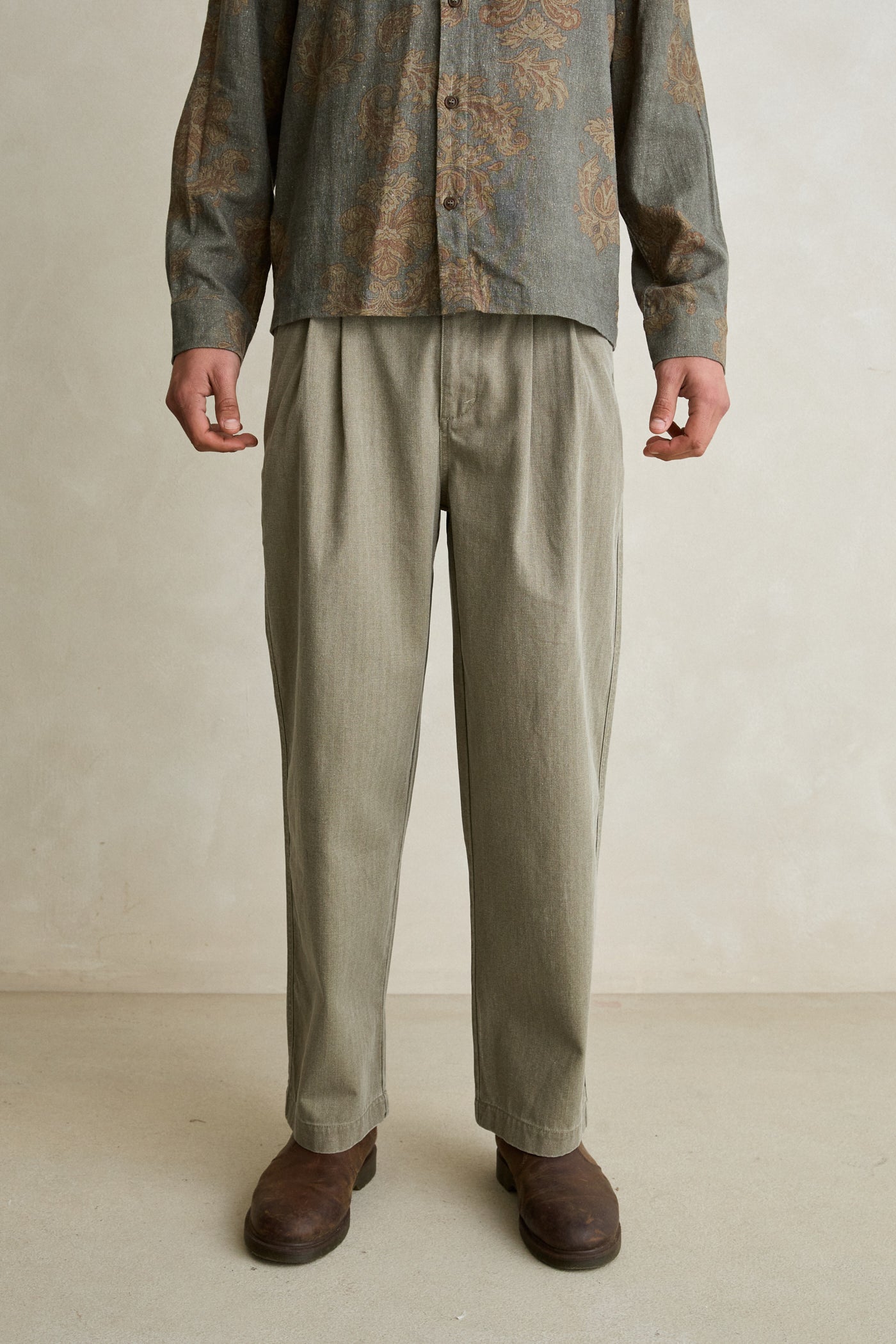 Loose Straight Herringbone Trouser Dusted Olive – Rhythm US