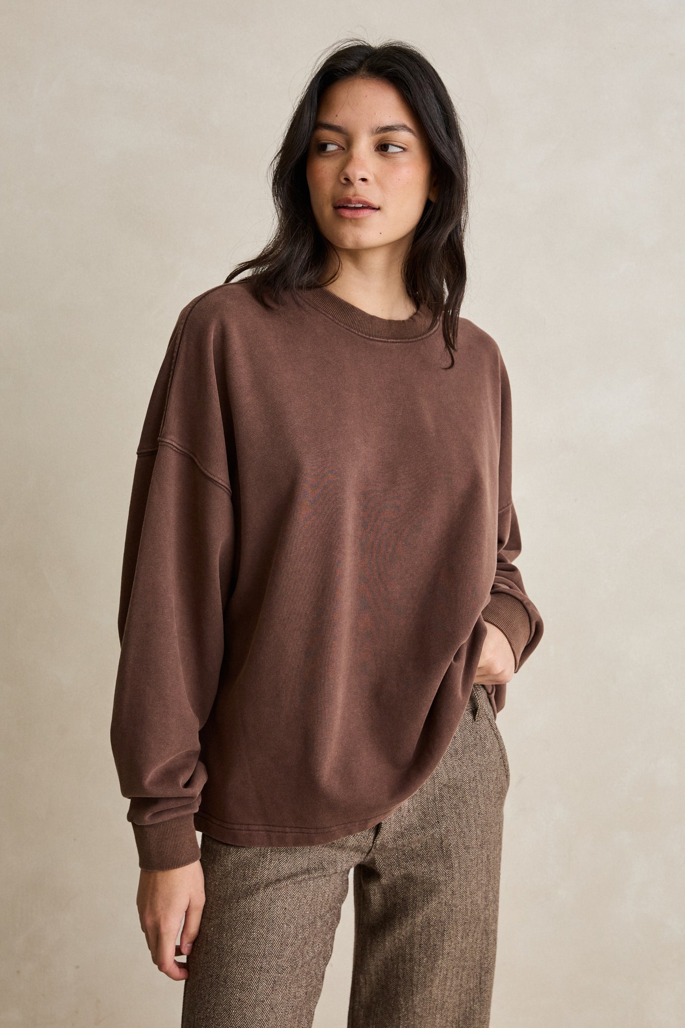 Stella Crew Neck Fleece Chocolate – Rhythm US