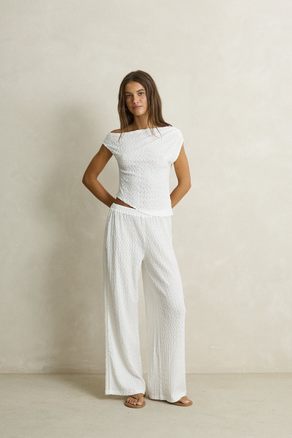 Maya Lace Asymmetric Top White – Rhythm US