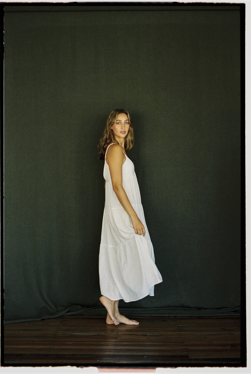 Classic Tiered Midi Dress White – Rhythm US Classic Tiered Midi Dress White – Rhythm US