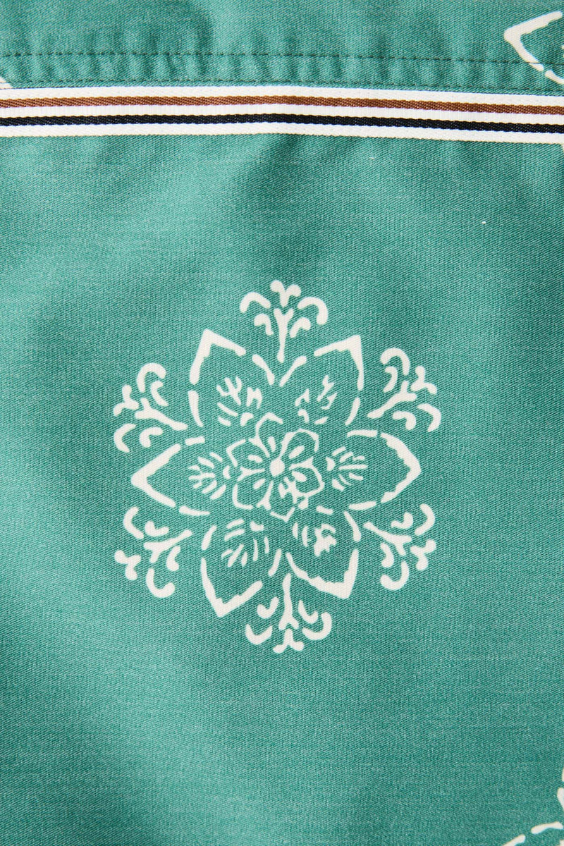 Doily Heritage Trunk Pine
