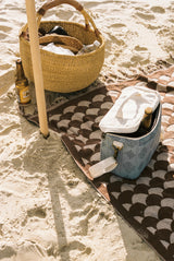 Waves Beach Rug Coconut Shell
