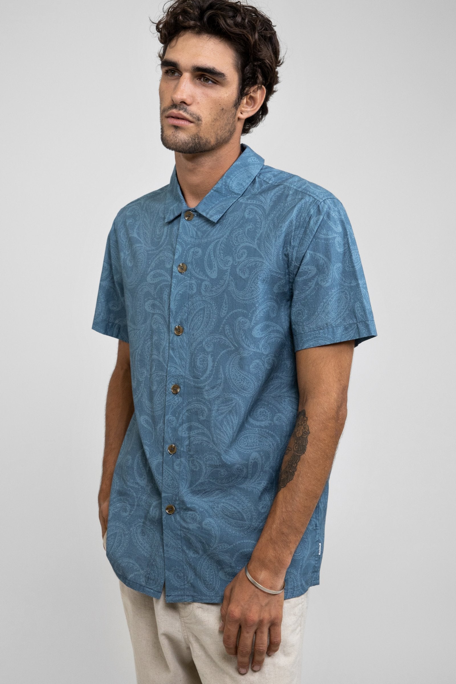 Boulevard SS Shirt Slate – Rhythm US